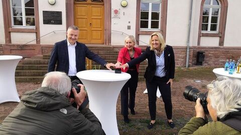 Inbetriebnahme 1.500 Digitale Dorflinde