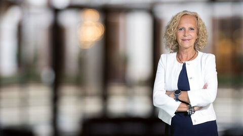 Portraitfoto von Ines Fröhlich