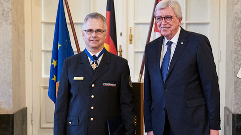 Jochen Rietdorf wurde von Ministerpräsident Volker Bouffier mit dem Hessischen Verdienstorden ausgezeichnet. 