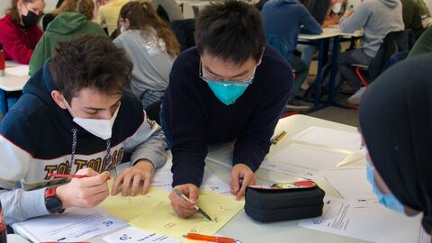 Tag der Mathematik - Über 600 Schüler*innen aus 64 Schulen stellten sich der Herausforderung / Wettbewerb diesmal digital und vor Ort