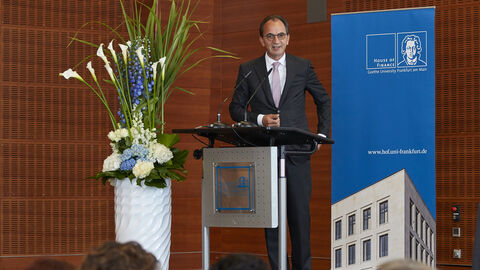 Finanzminister Boddenberg spricht beim Amtswechsel am House of Finance.